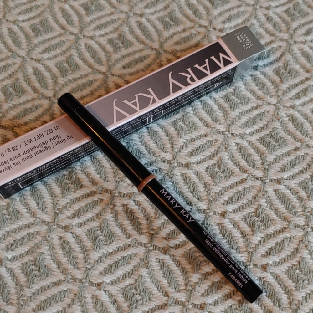 Mary Kay lip liner